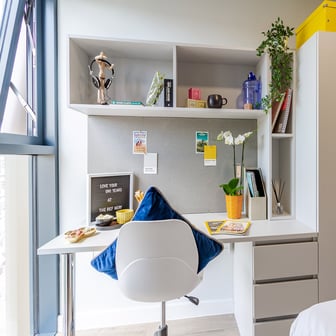Gold En Suite - Image 3